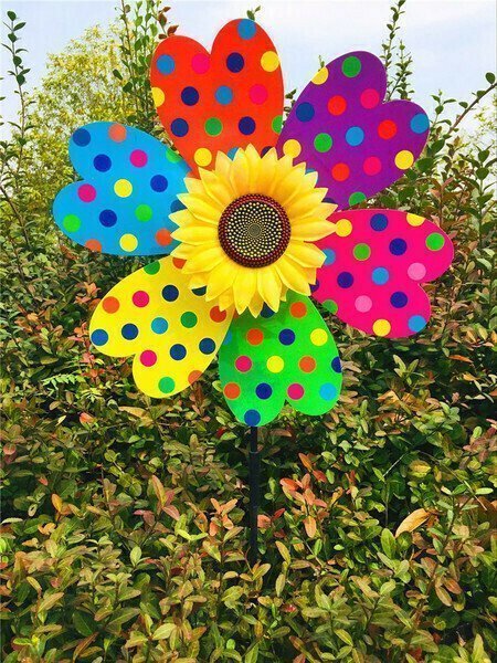SunSpin™ – Bring Your Garden to Life with Enchanting Colors and Dance