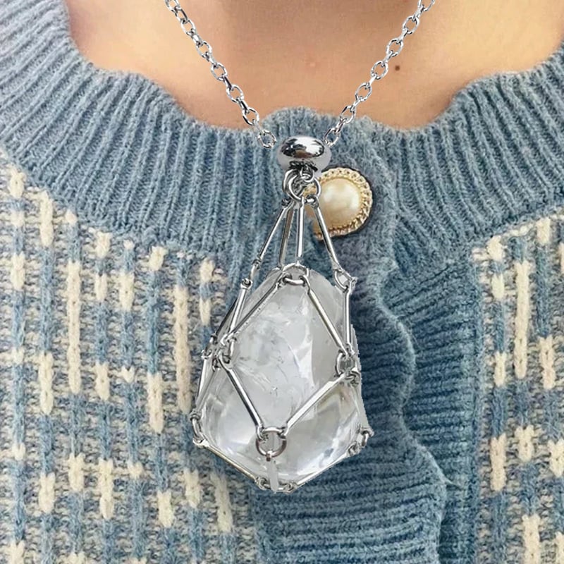 AuraPulse™ Necklace – Attract Positive Energy Wherever You Go