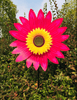 SunSpin™ – Bring Your Garden to Life with Enchanting Colors and Dance