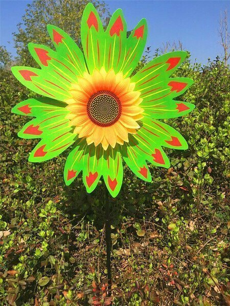 SunSpin™ – Bring Your Garden to Life with Enchanting Colors and Dance