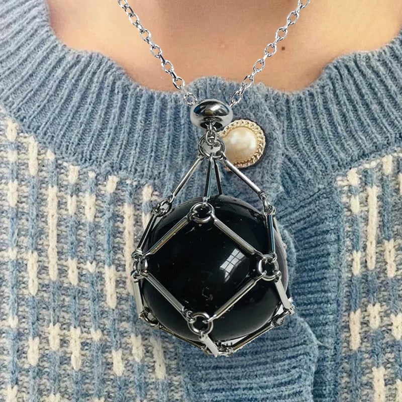 AuraPulse™ Necklace – Attract Positive Energy Wherever You Go