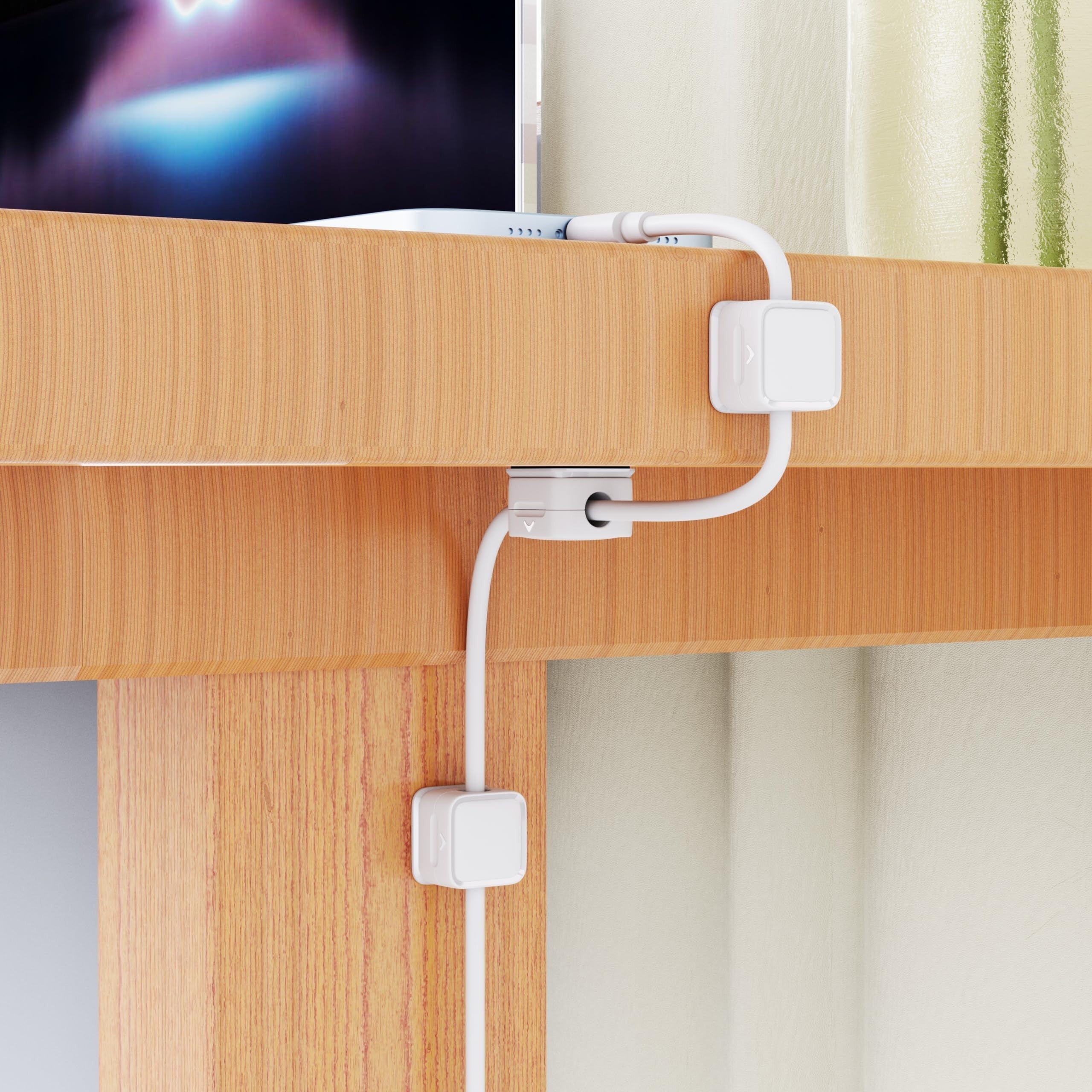 Mag Dock Cable Management Hub – Easy Cable Organization Solution