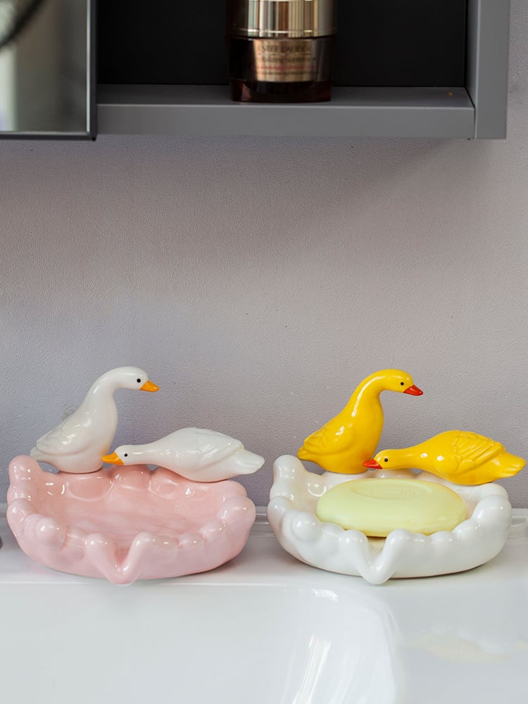 AquaQuack™ Soap Holder — Keep soap twice as fresh with playful charm