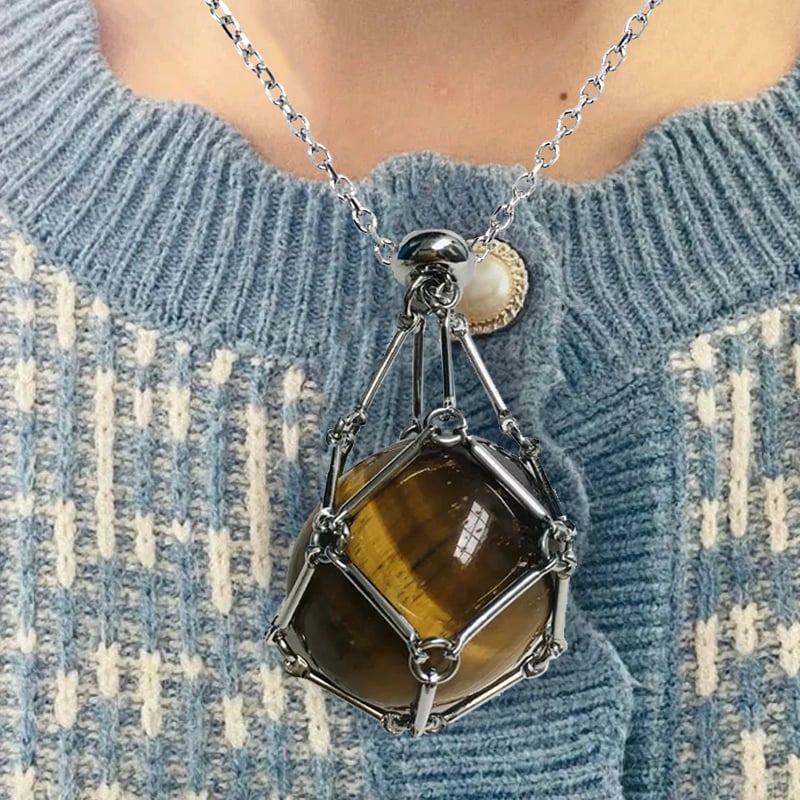 AuraPulse™ Necklace – Attract Positive Energy Wherever You Go
