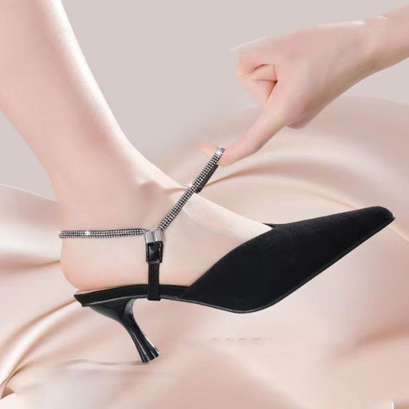 LuxeWrap™ – Step into glamour and comfort with confidence
