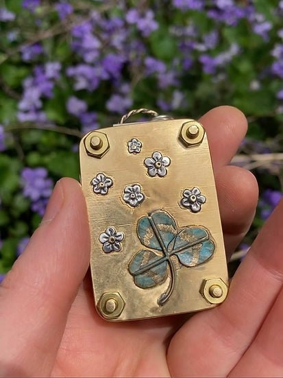 FloraLock™ Micro Press — Turn Ephemeral Flowers into Timeless Treasures
