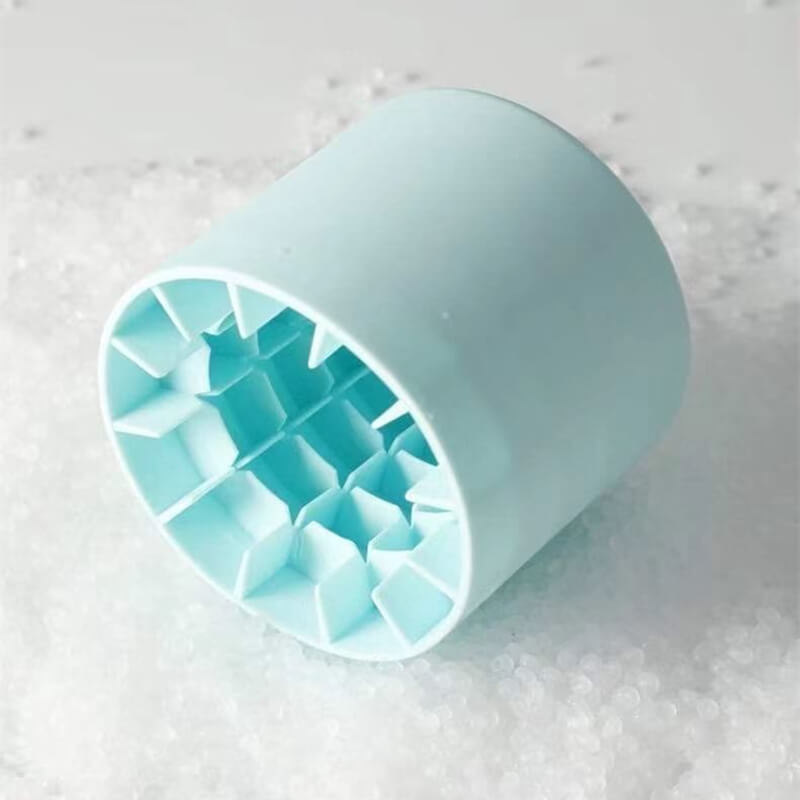 1+1 FREE | IceMagic™ Portable Silicone Ice Cube Maker with Lid
