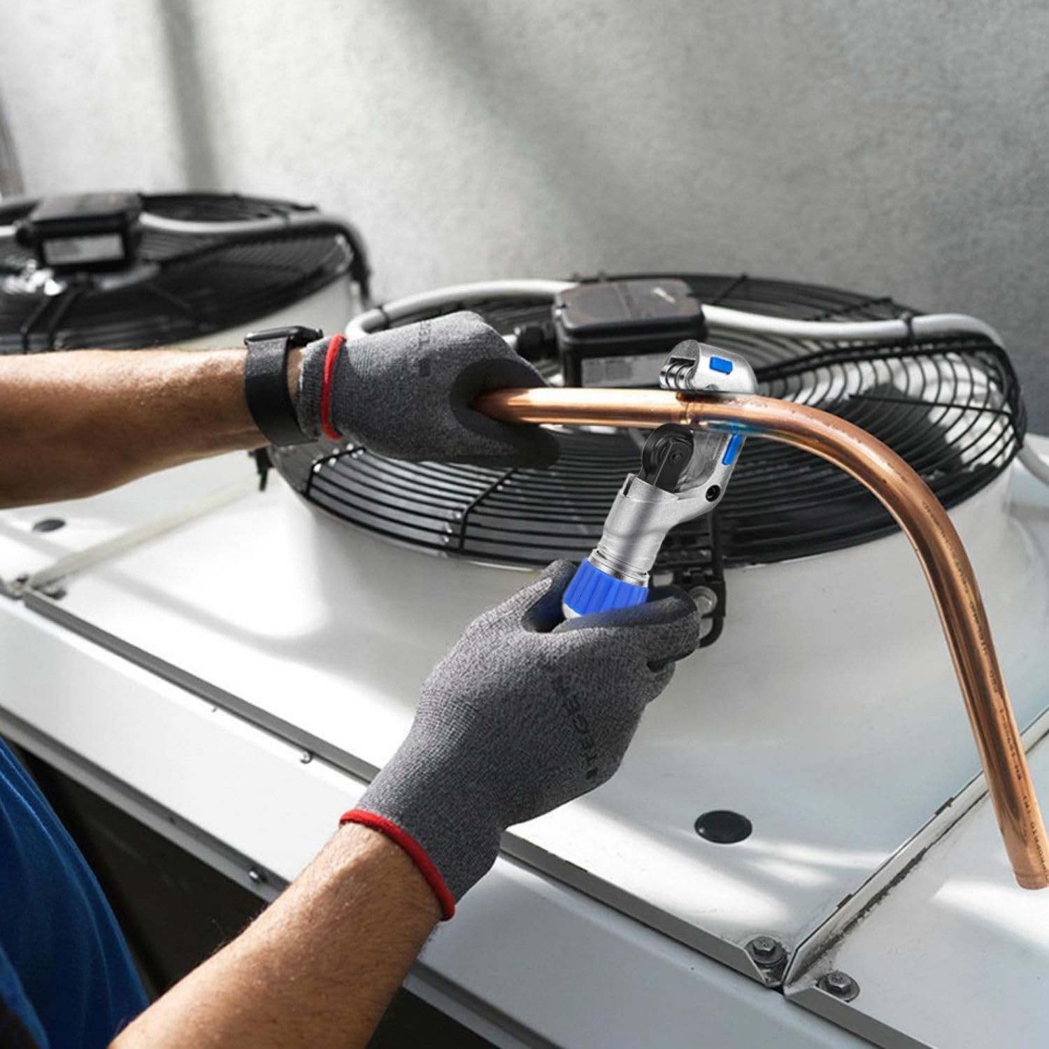 TubeCutter™ - Metal Pipe Cutter