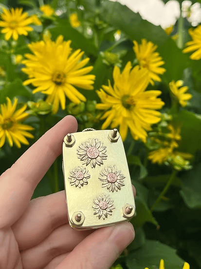 FloraLock™ Micro Press — Turn Ephemeral Flowers into Timeless Treasures