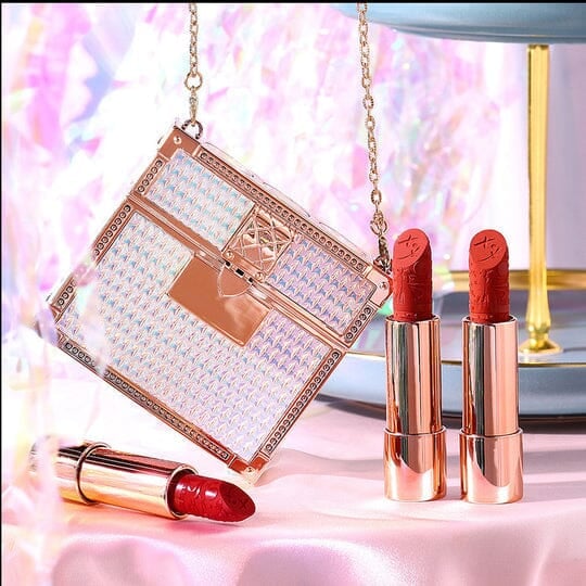 GlossBag™ - Velvet Matte Lipstick Set with Chain Bag