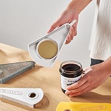 FlexiTwist™ – Effortless Bottle Opening