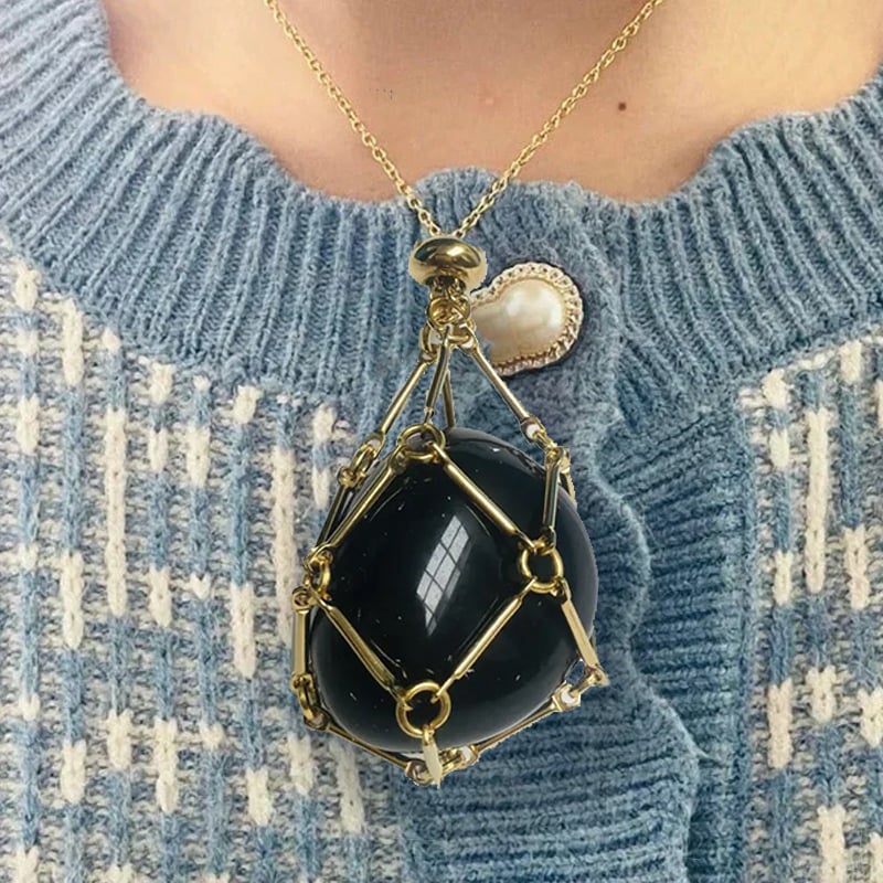 AuraPulse™ Necklace – Attract Positive Energy Wherever You Go