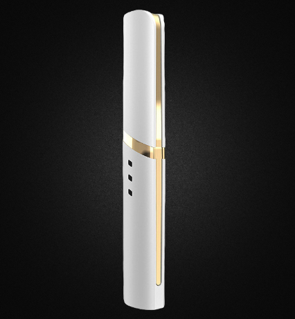 LuxiLash™ — Wake Up Your Eyelashes for a Lifted, Irresistible Look That Lasts All Day