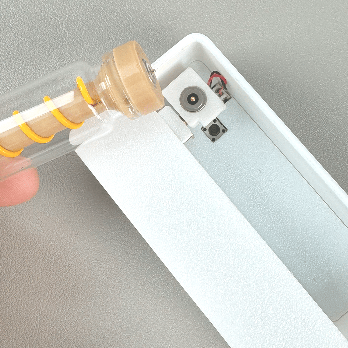 MagnetoLamp™ - 3D-Printed Magnetic Ejection Night Lamp