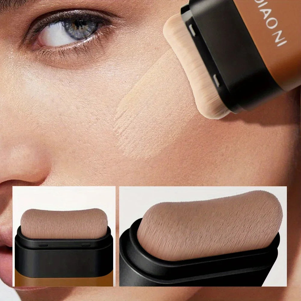 1+1 FREE | GlowMax™ Lightweight Foundation With Integrated Brush
