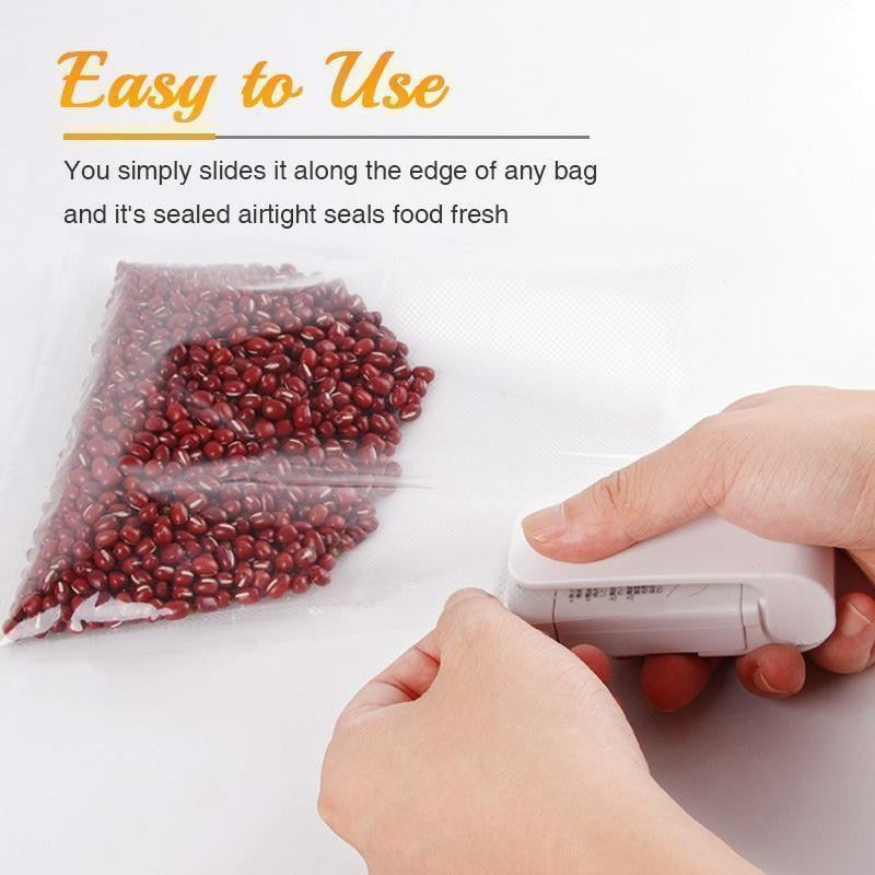 1+1 FREE | FreshSeal™ Stops food waste by keeping opened bags Fresh
