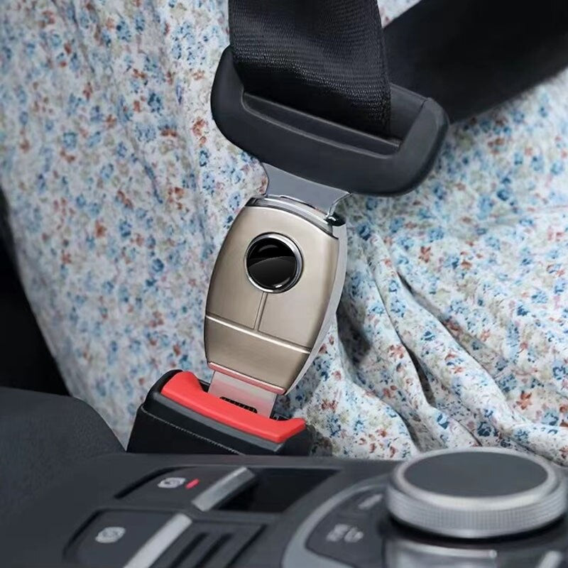 SafetyLoop™ – Improves Seatbelt Comfort